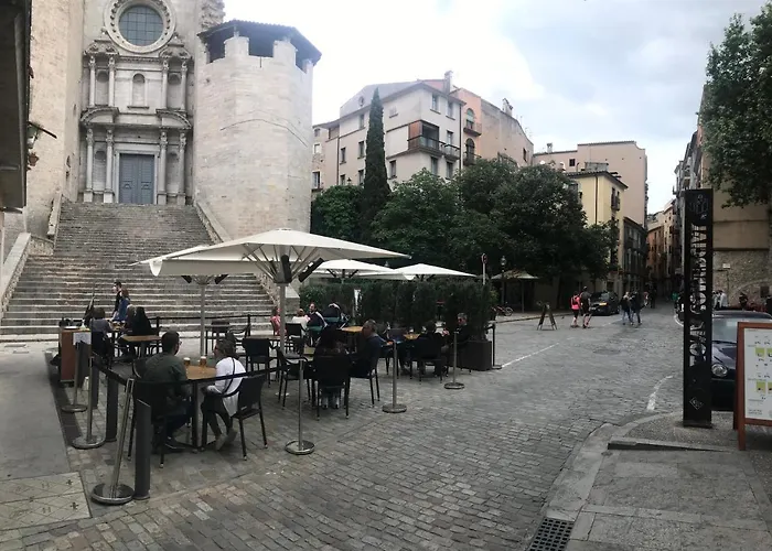 Apartamento con mucho encanto en el Barri Vell , Old Town, de Girona, El Cul de la Lleona
