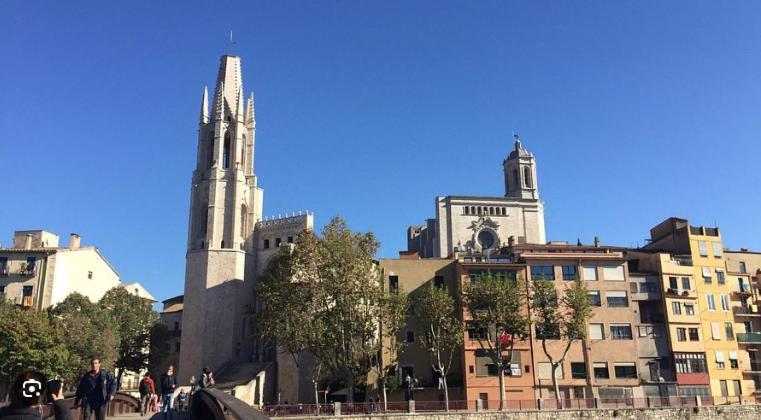 Con Encanto Y Terraza En Barri Vell De Girona, El Cul De La Lleona Apartment Gerona